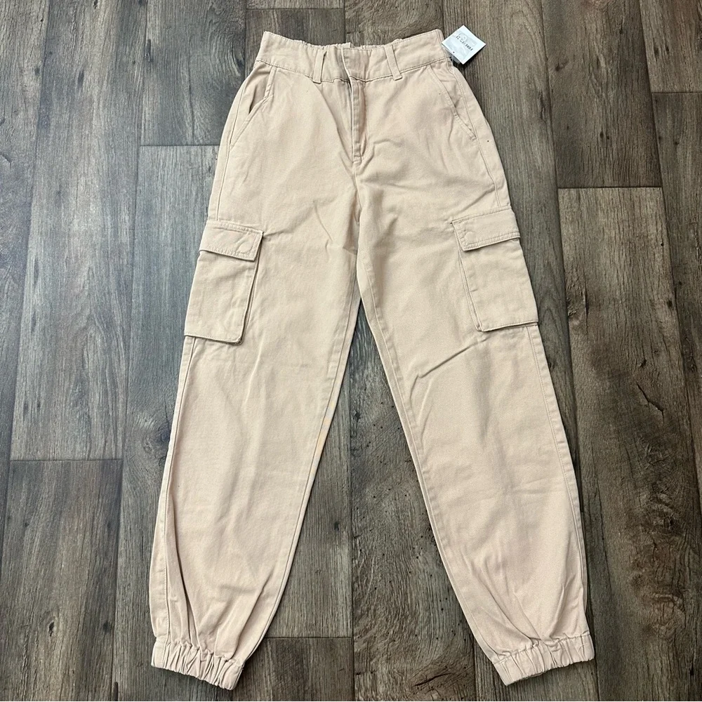 Forever 21 Cotton Cargo Pants Women’s Size XS Light Almond Pink - Picture 1 of 8